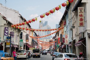 In Chinatown finden sich neben unzähligen Futter- und KrimsKrams Läden auch zahlreiche Tempel verschiendester Religionen.
